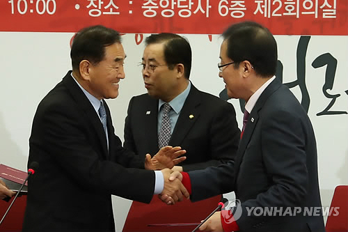 홍준표 이재오 한국당 입당식 “개혁에 조그마한 보탬이라도 되는 길” 우파진영의 통합 이제 완성