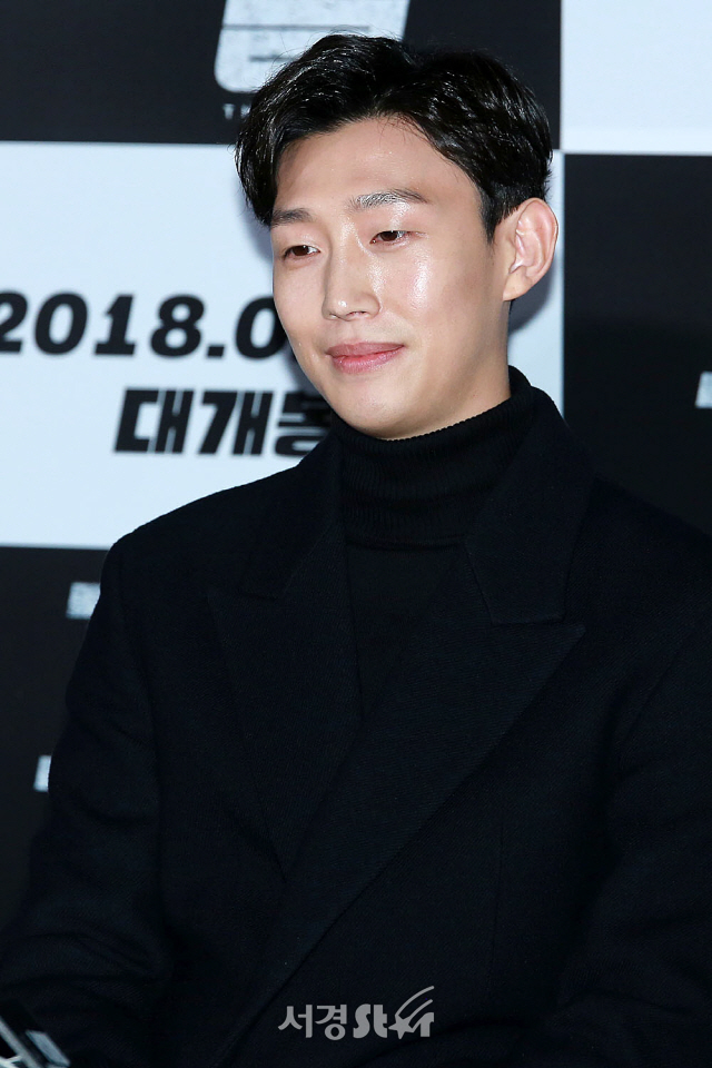 배우 강기영이 12일 오후 서울 용산구 CGV 용산아이파크몰에서 열린 영화 ‘퍼즐’ 언론시사회에 참석했다.