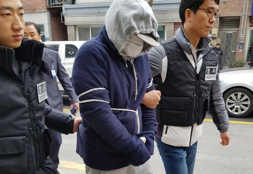 창원지검 진주지청은 친구를 시켜 어머니를 살해한 혐의로 A(39) 씨를 구속기소했다고 14일 밝혔다./ 연합뉴스
