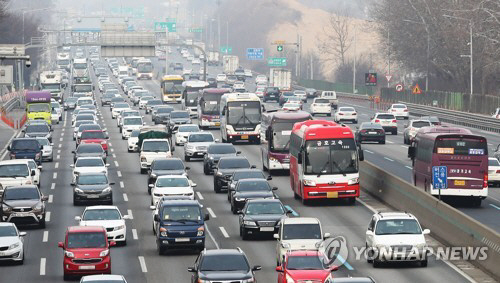 고속도로 교통상황, 서울→부산·광주 5시간 30분…정체 지속