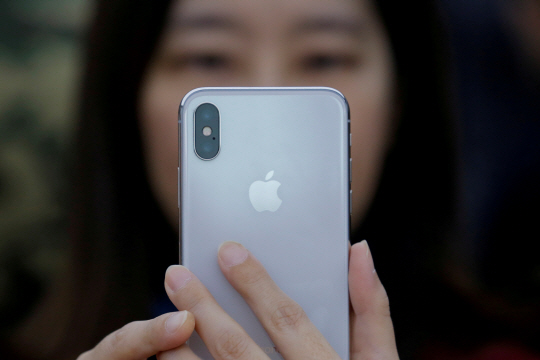 “애플, 올가을 6.5인치 대화면 아이폰 등 3종 출시”