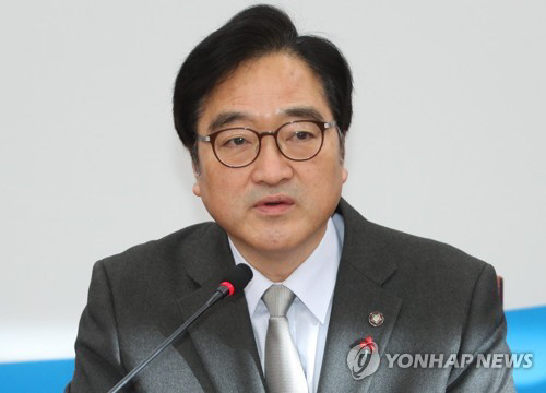 ‘한국당’ 우원식 “남북관계 진전, 비핵화 선순환 꾸준한 노력의 빛” 그때의 마음가짐으로 돌아와야 해