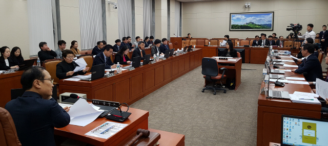 勞 요구 '중복할증' 대신 특례업종 축소 '절충'...5년 논란 일단락