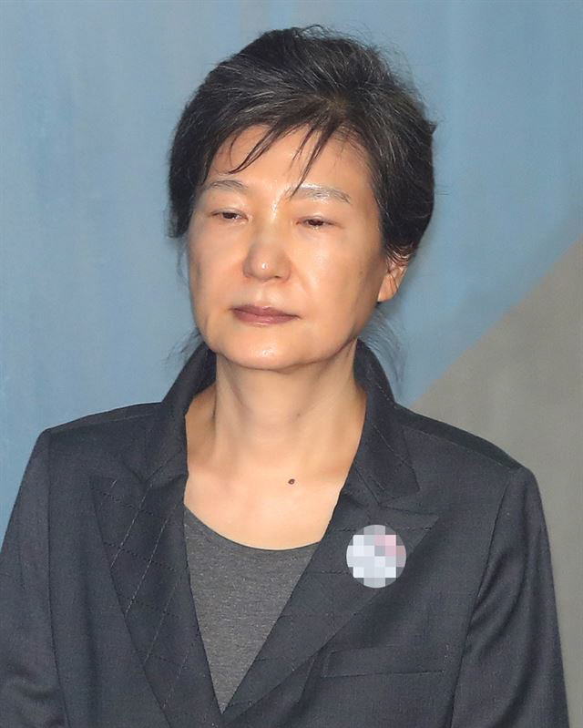 검찰이 박근혜 전 대통령에게 징역 30년을 구형했다./연합뉴스