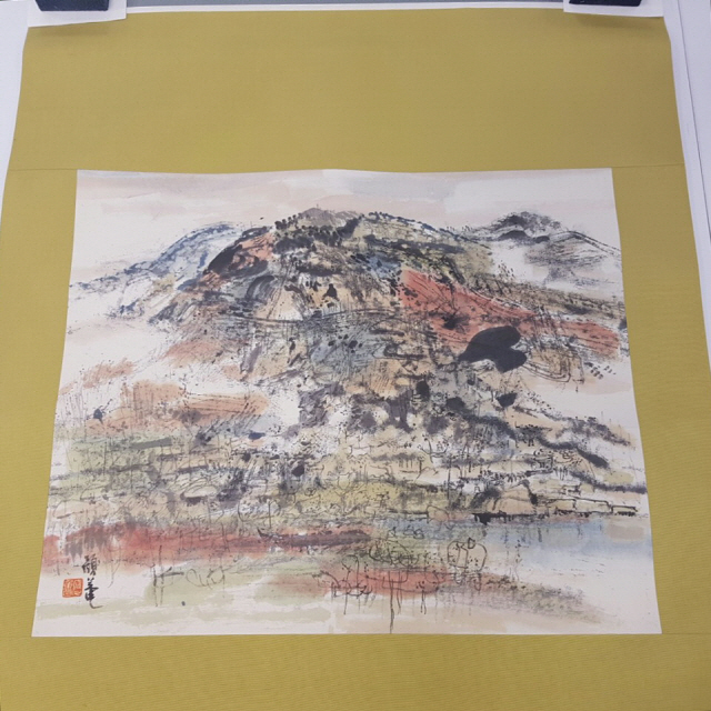 뉴욕현대미술관이 소장한 이응노의 1957년작 ‘산’ /사진제공=이응노미술관