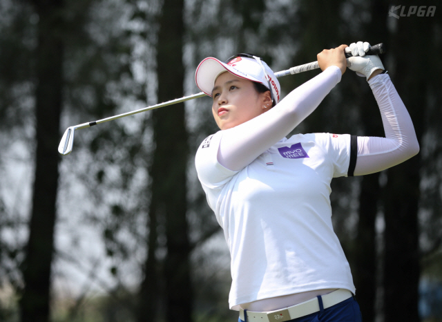 [9일 KLPGA 한투증권 챔피언십] 이정은 지킬까, 최혜진 뺏을까