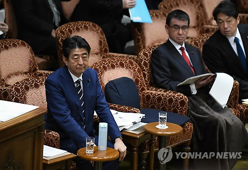 아베 “북한 변화 평가…국제사회 압력 성과”/연합뉴스 자료사진