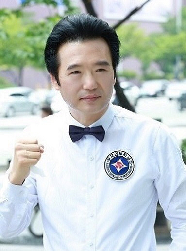 조성규, 조민기 조문 안간 선후배에 일침? “연기자 인생의 인연은 없었다”