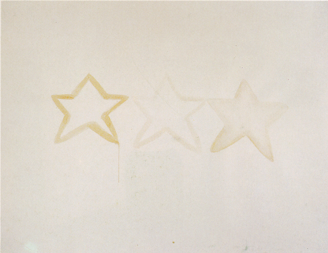 박이소 ‘쓰리 스타 쇼(Three Star Show)’ 1994년작, 종이에 커피·코카콜라·간장으로 그린 작품.