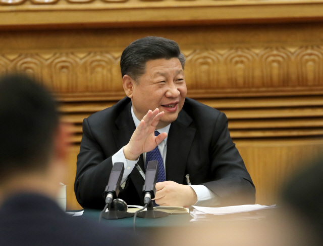 시진핑, 만장일치로 국가주석·군사위 주석에…절대권력 완성