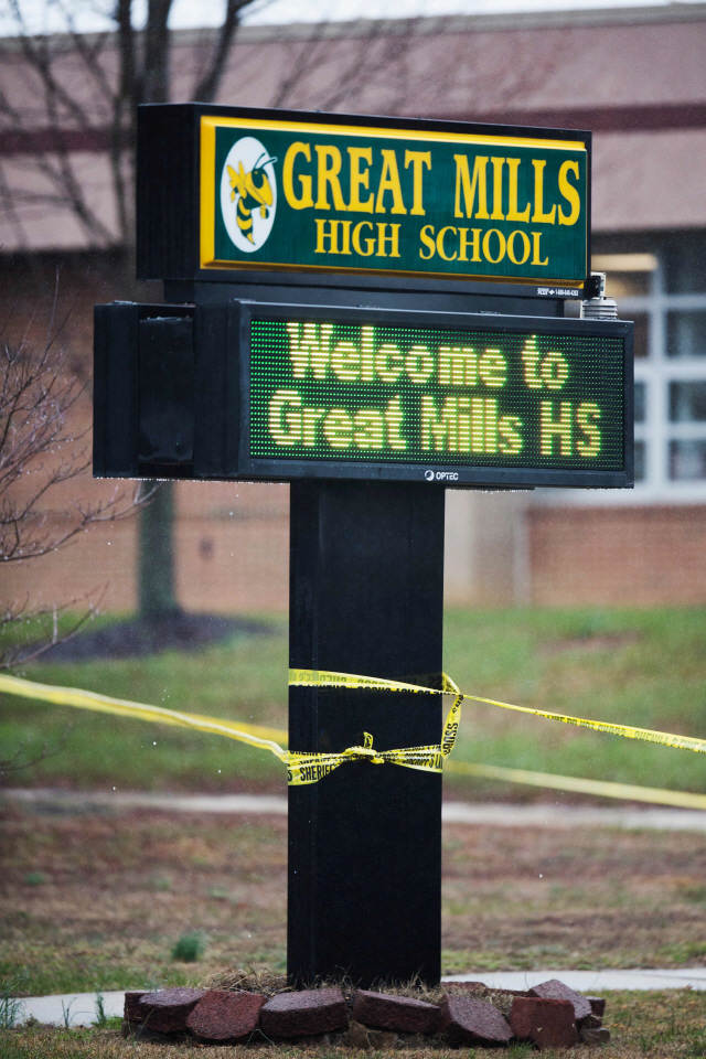 美 메릴랜드 고교서 총격사건…총격범 숨지고 학생 2명 중상