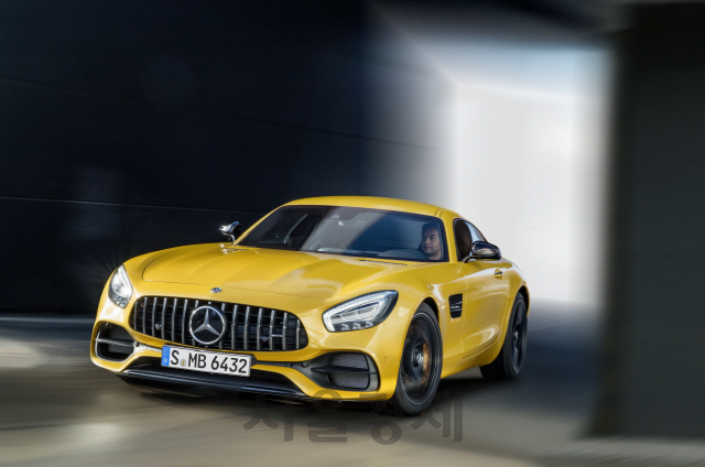 사진1-2018년형 메르세데스-AMG GT