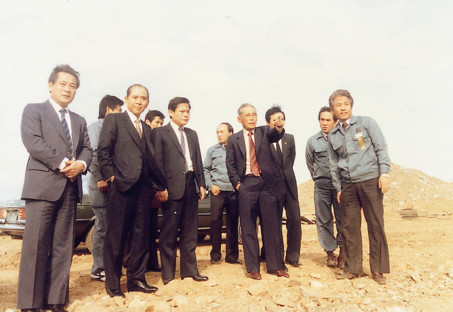 기흥공장 건설현장 방문(1983)