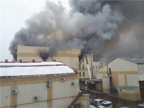 러시아 시베리아 쇼핑몰서 화재…어린이 3명 포함 4명 사망