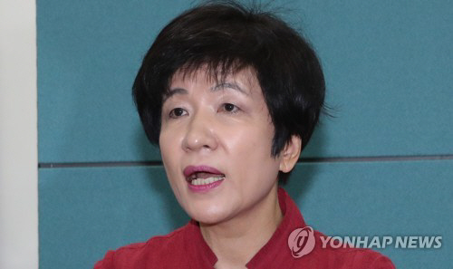 김영주 장관 “균형있는 노사관계 업그레이드시키는 역할 기대” 5억300만 원 아파트와 사무실 전세 신고