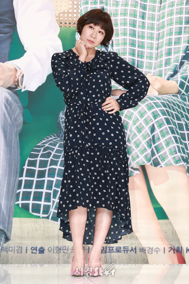 배우 라미란이 29일 오후 서울 영등포 타임스퀘어 아모리스홀에서 열린 KBS2 ‘우리가 만난 기적’ 제작발표회에 참석해 포즈를 취하고 있다.