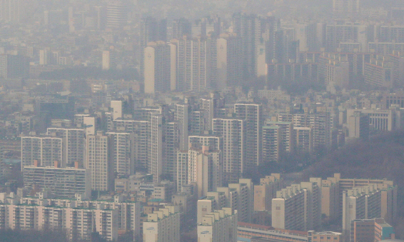 맥 못추는 강남 아파트값…서초구 6개월만에 하락