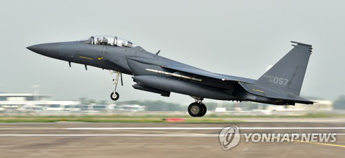 칠곡서 F-15K 추락사고…공군 “임무 조종사 2명 사망 추정”