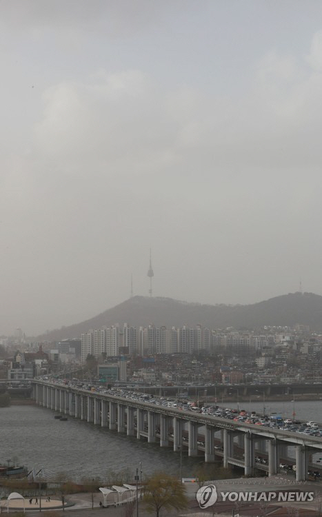 서울 역대 첫 미세먼지 경보…서초구 470㎍/㎥까지 치솟아