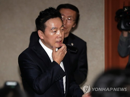 ‘성추행 의혹’ 정봉주, 24일 피고소인 신분으로 경찰 출석