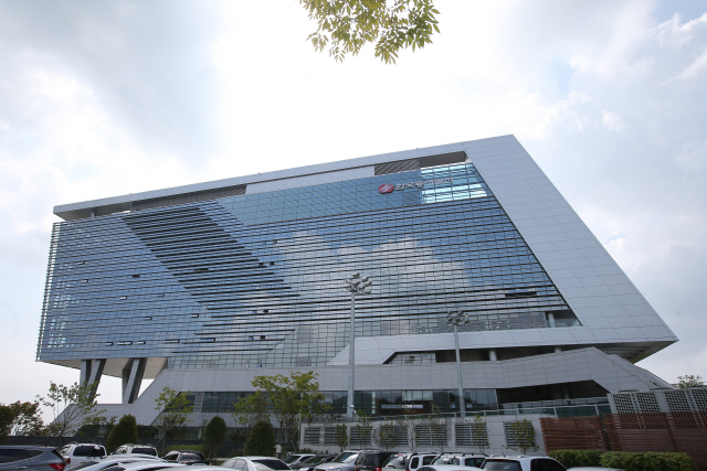 울산광역시 중구에 위치하 한국동서발전 본사 전경. /사진=한국동서발전