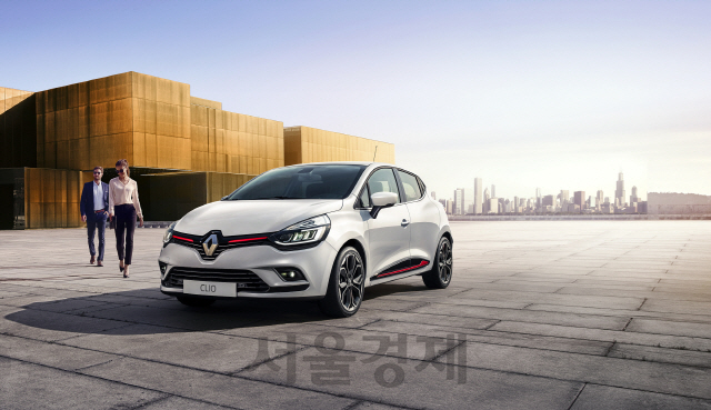 Renault_CLIO_4