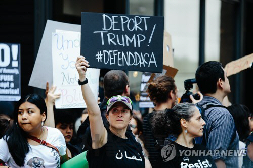 미 법원, 트럼프 행정부 DACA 폐지방침에 또 제동