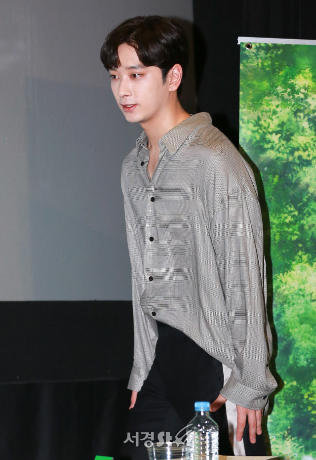 2PM 황찬성이 15일 오전 서울 동작구 아트나인에서 열린 ‘제6회 무주산골영화제’ 기자회견에 등장하고 있다.