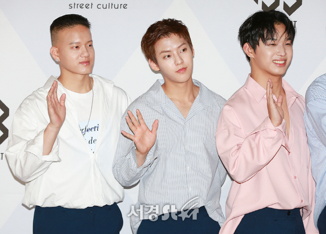 [포토톡] 비투비(BTOB), '포토타임에 비글미 뿌리기'