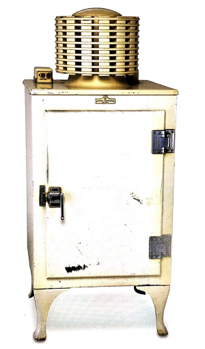 1934년 제너럴일렉트릭(GE)사가 제조한 전기압축 가전냉장고. /자료=특허청