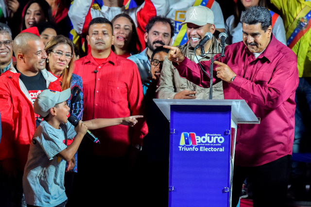 니콜라스 마두로(앞줄 오른쪽) 베네수엘라 대통령/AFP연합뉴스