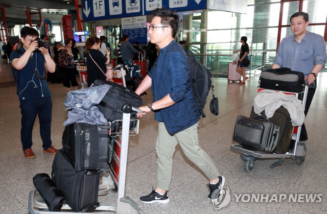 ‘핵실험장 南취재진’ 내일 직항으로 원산 이동 가능성