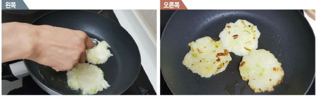 프라이팬에 식용유를 두른 뒤 감자를 부친다. 끝이 노릿노릿해지면 뒤집어준다.