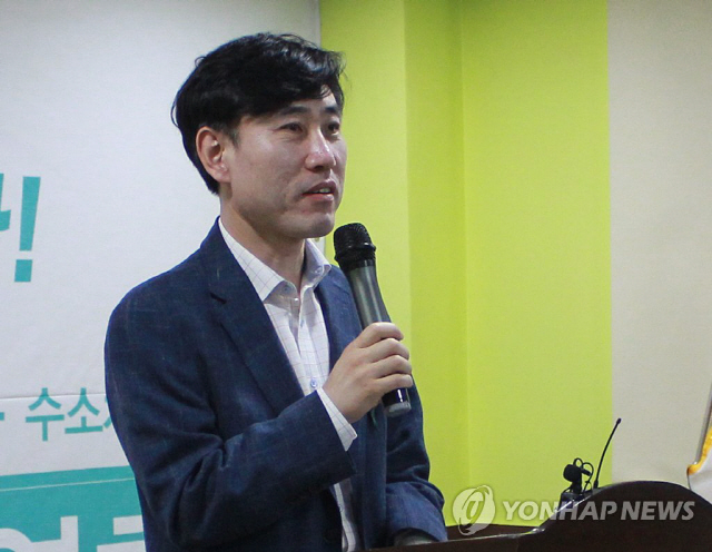 하태경 “홍준표 대표가 민주당 선거운동 해주고 있다”