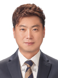 김영진씨