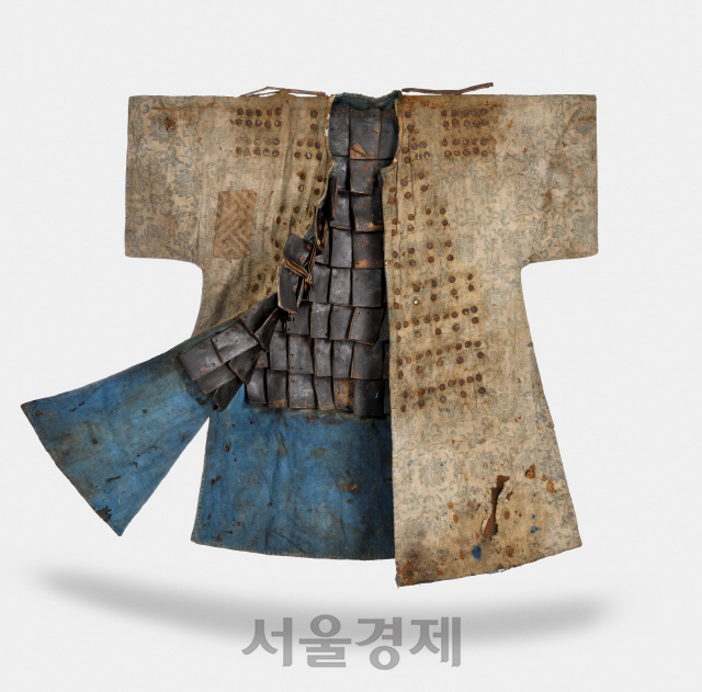 약 100년 만에 한국으로 돌아온 조선 후기 보군이 입은 갑옷인 면피갑 /사진제공=국외소재문화재재단