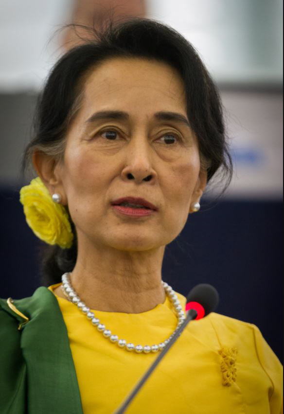 아웅산 수치, 미얀마 여당총재 재선…입지 확인
