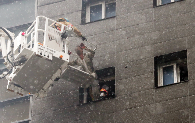[사진] 세종시 아파트 공사장 화재 '3명 사망'