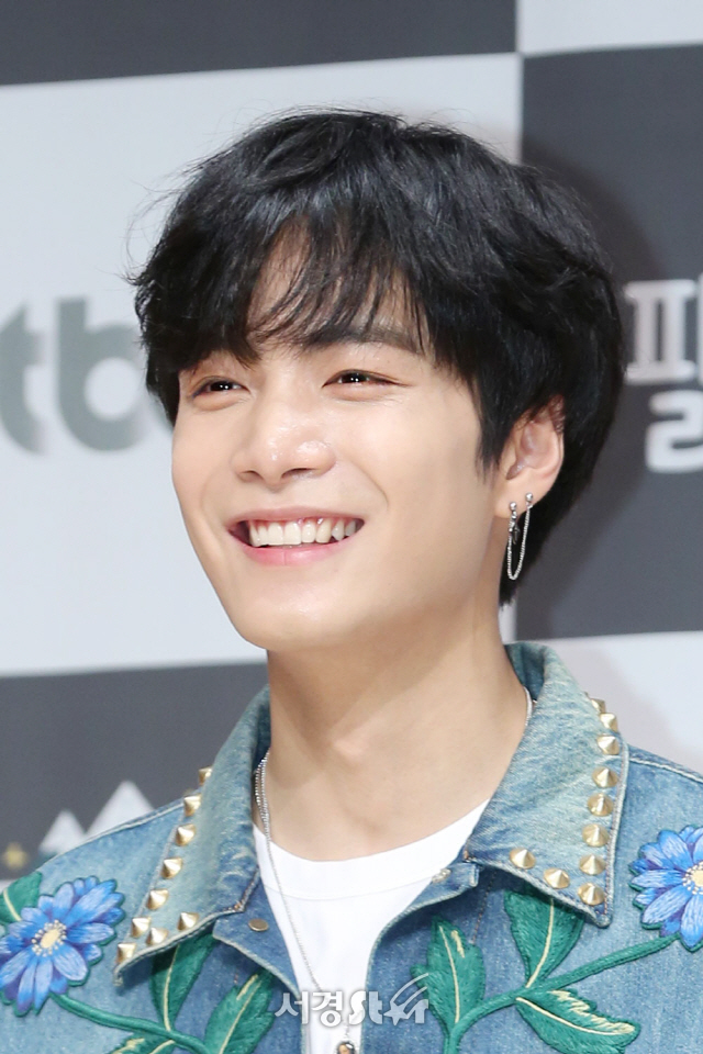 뉴이스트W 종현, '여심 녹이는 눈웃음' (사서고생2)