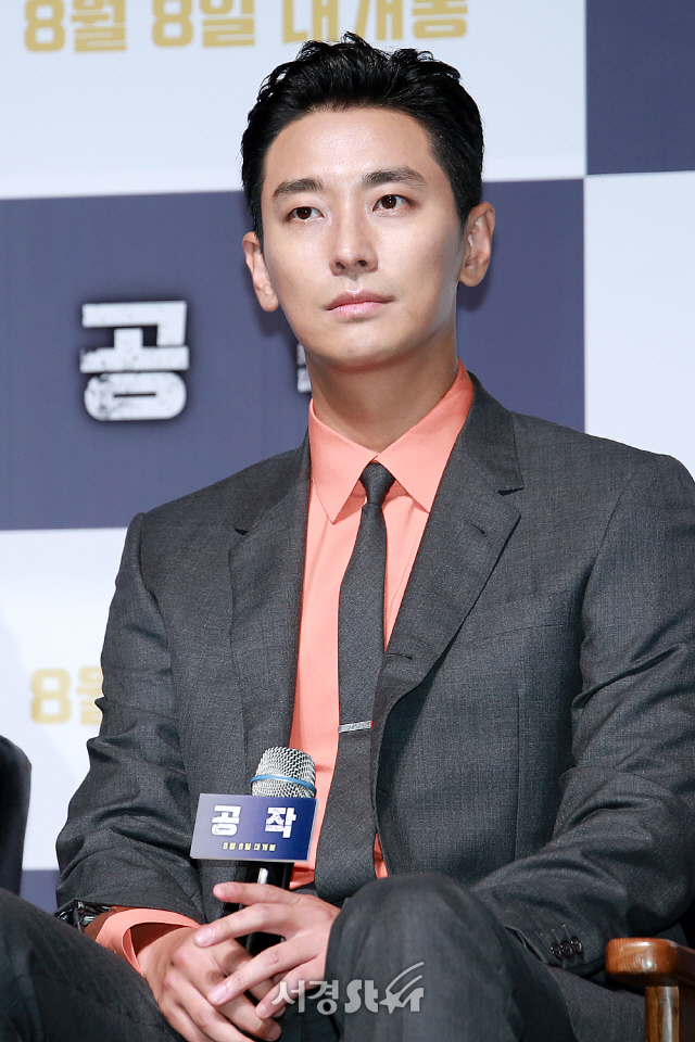 배우 주지훈이 영화 ‘공작’ 제작보고회에 참석했다.