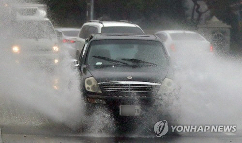 태풍 위치, 제주·부산 근접… 150㎜ 물폭탄, 초속 30ｍ 강풍 온다