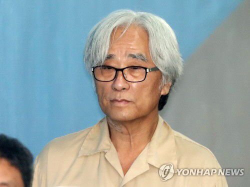 '극단 단원 성추행' 이윤택, 재판부에 보석 청구 '여론몰이로 피해'