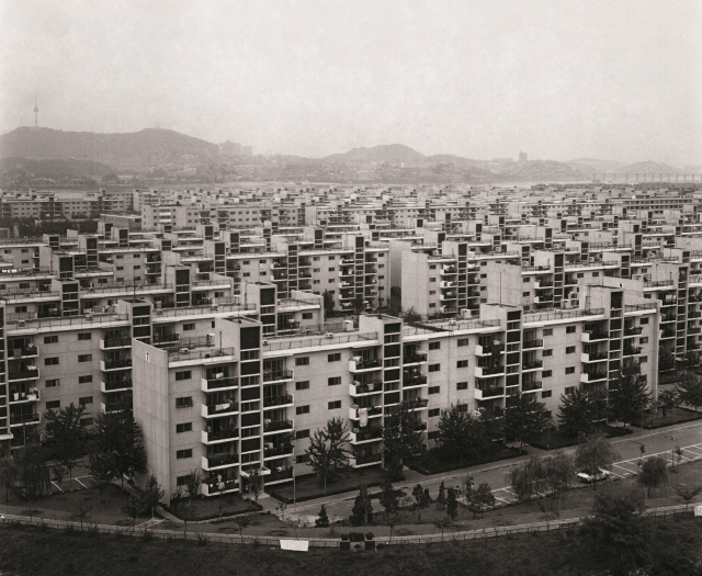 [건축과 도시-재건축 앞둔 '반포주공'] 강남 아파트 시대 연 '개발의 상징'...50년 세월 묻고 역사속으로