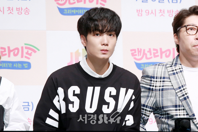 뉴이스트W 멤버 JR이 JTBC 예능 ‘랜선라이프 - 크리에이터가 사는 법’ 제작발표회에 참석했다.