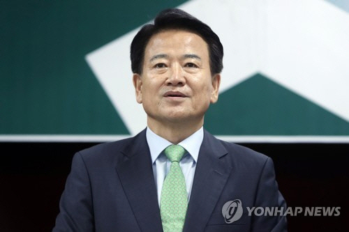 정동영 의원은 14일 5.18 민주광장에서 공식 출마선언을 할 예정이다./연합뉴스
