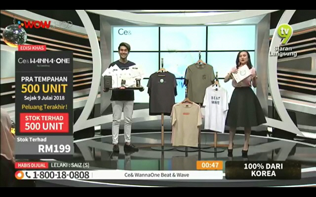 15일 말레이시아 ‘CJ와우샵’ 채널에서 쇼호스트들이 CJ ENM 오쇼핑 부문의 패션 PB ‘씨이앤(Ce&)’ 티셔츠를 판매하고 있다. 사진=CJ ENM