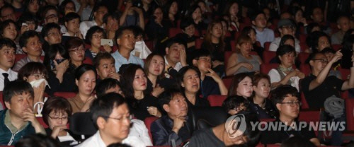 노회찬 추도식 참석한 유시민 '아시죠? 형과 함께한 모든 시간이 좋았음을…'