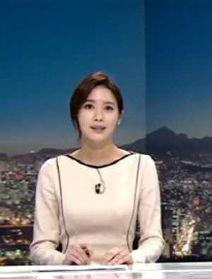JTBC 이지은 아나운서, ‘뉴스룸’ 하차..해외 유학길 오른다