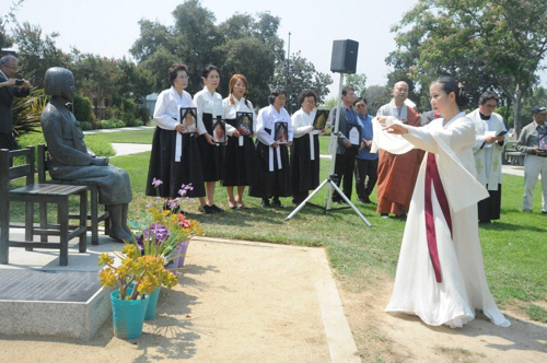 미국 내 최초로 캘리포니아주 글렌데일에 세워진 ‘평화의 소녀상’ 건립 5주년 기념행사가 지난주 말 현지에서 열리고 있다. /사진제공=가주한미포럼