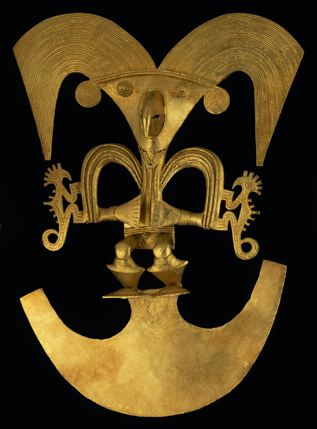 ‘새 인간 장식’ 900~1600년경의 황금유물이다. /사진제공=국립중앙박물관